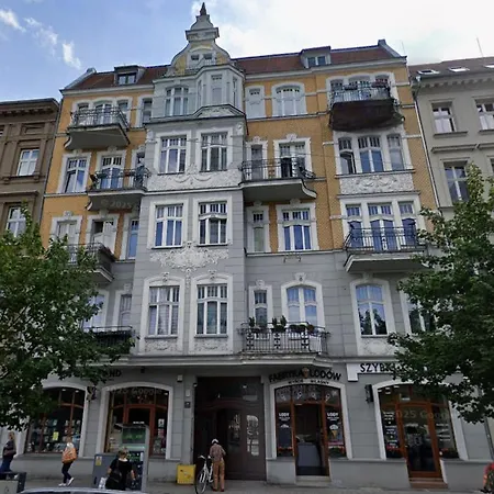 35m2 W Lofcie W Zabytkowej Kamienicy W Centrum Poznania Privatunterkunft *